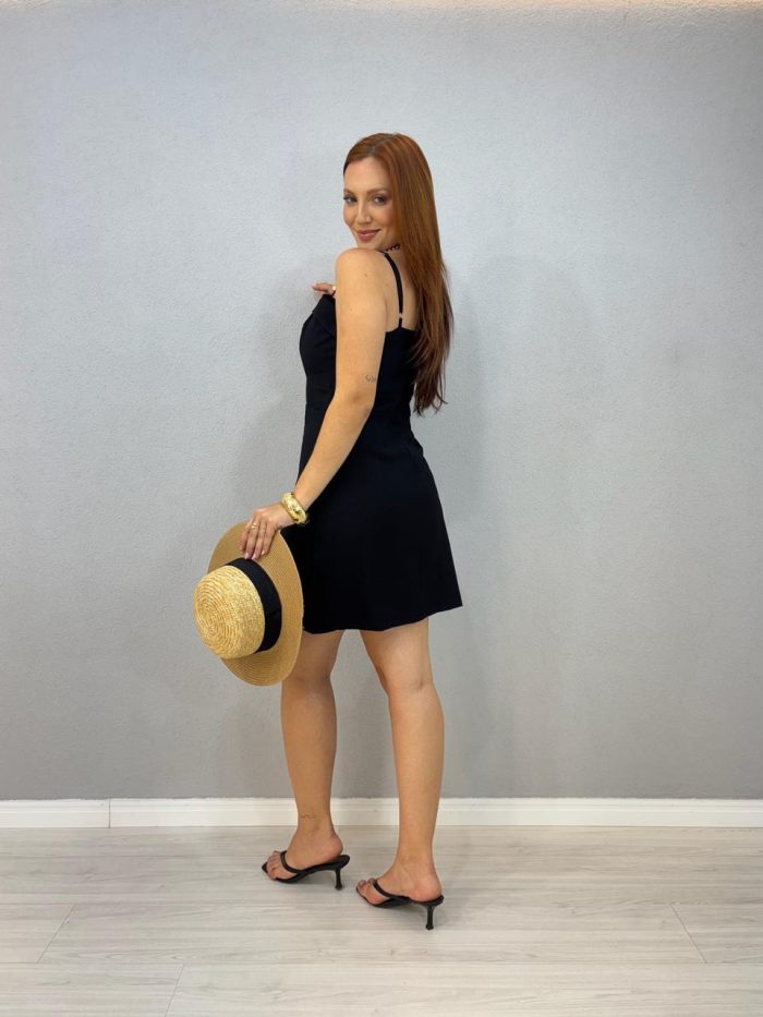 vestido curto decote reto preto vestido curto decote reto preto
