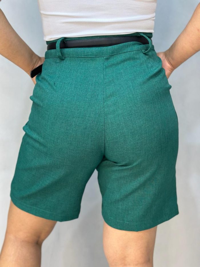 bermuda de linhao verde bermuda de linhao verde