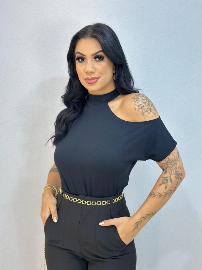 blusa ombro so preto 1000k3