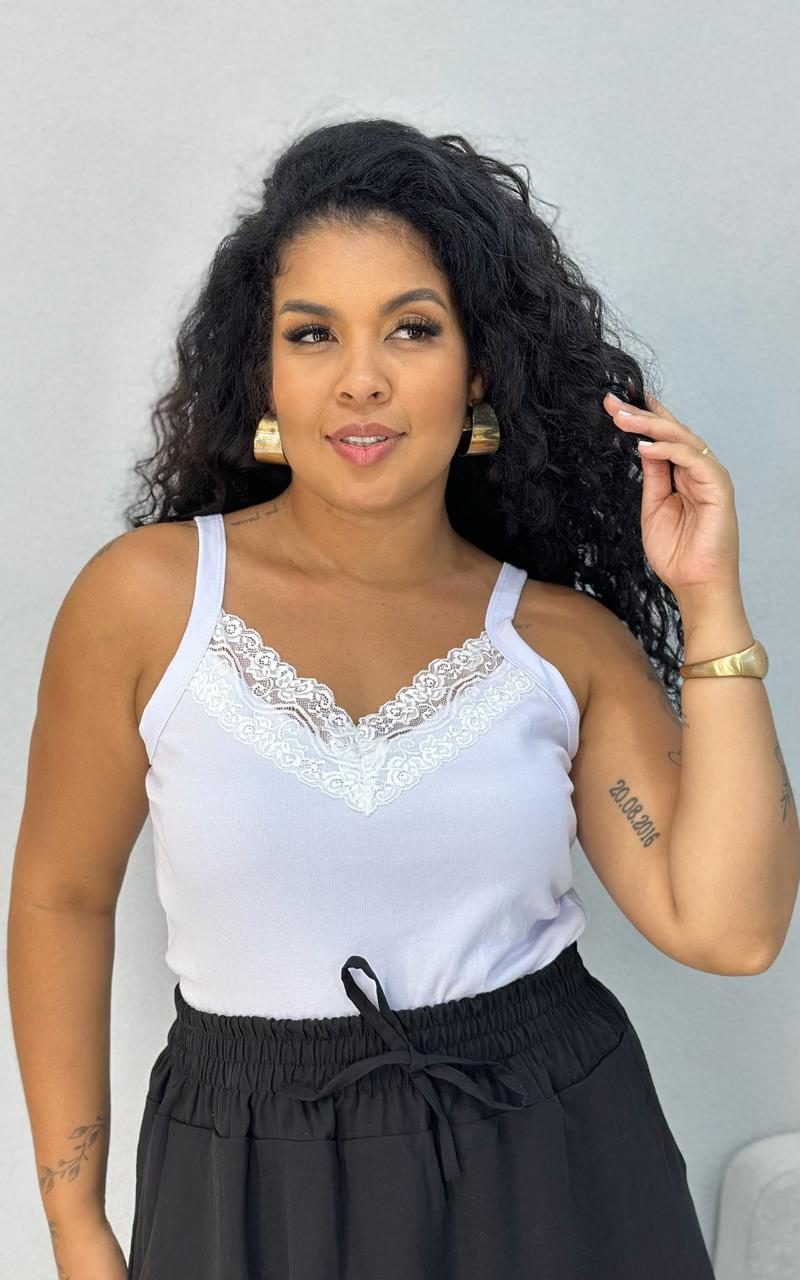 regata canelada com renda cinza 1000m2